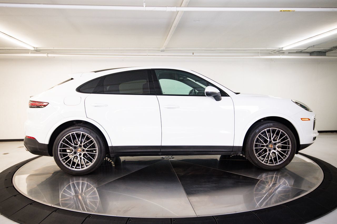 Certified 2023 Porsche Cayenne Coupe AWD/4WD image 8