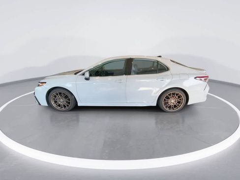 Used 2022 Toyota Camry XSE AWD/4WD image 5