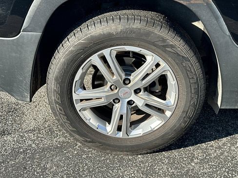 Used 2018 GMC Terrain SLE w/ Driver Convenience Package image 7