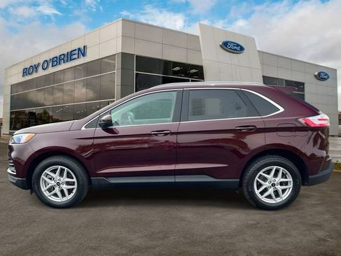 Certified 2024 Ford Edge SEL w/ Convenience Package AWD/4WD image 2