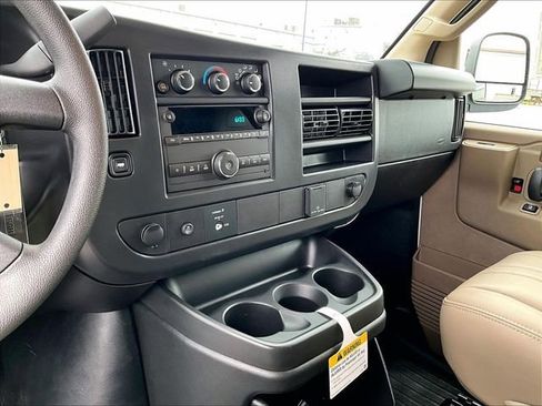 New 2026 Chevrolet Express 2500 image 10