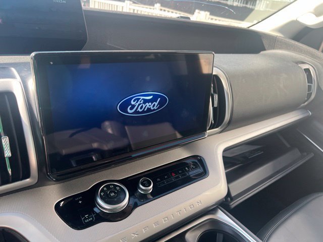 Used 2026 Ford Expedition Active AWD/4WD image 24