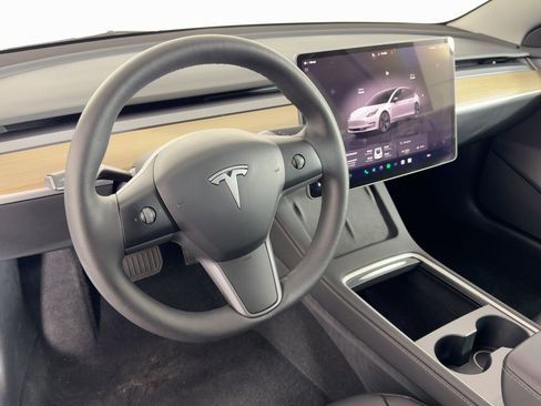 Used 2023 Tesla Model 3 Standard Range image 14