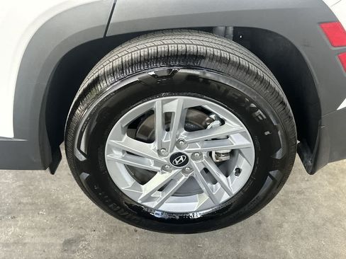 Used 2026 Hyundai Tucson SE FWD image 11