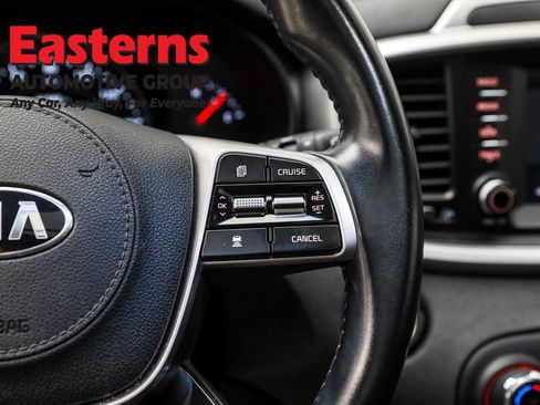 Used 2020 Kia Sorento EX image 16