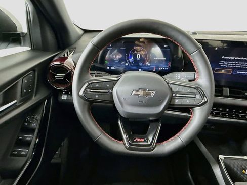 New 2026 Chevrolet Equinox RS w/ Convenience Package III FWD image 11