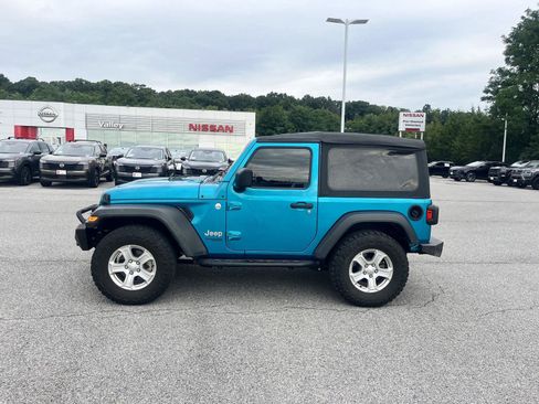 Used 2019 Jeep Wrangler Sport AWD/4WD image 4