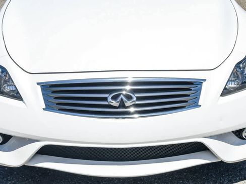 Used 2014 INFINITI Q60 Convertible w/ Premium Package RWD image 5