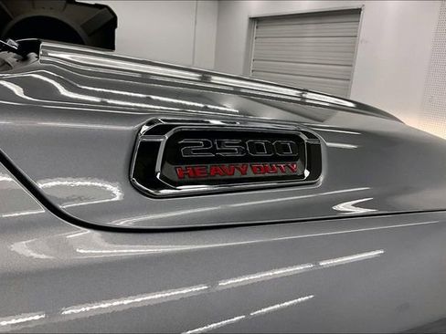 Used 2024 RAM 2500 Tradesman w/ Chrome Appearance Group image 11