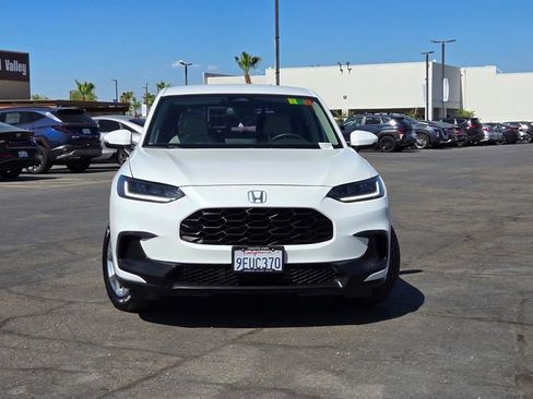 Used 2023 Honda HR-V LX image 2