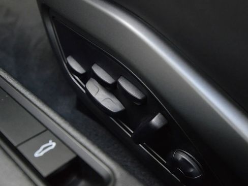 Used 2024 Porsche 911 Carrera 4S image 27