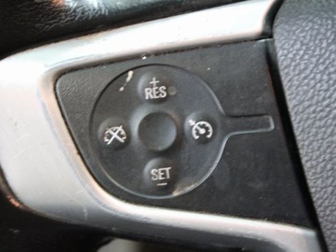 Used 2016 GMC Canyon SLE image 16