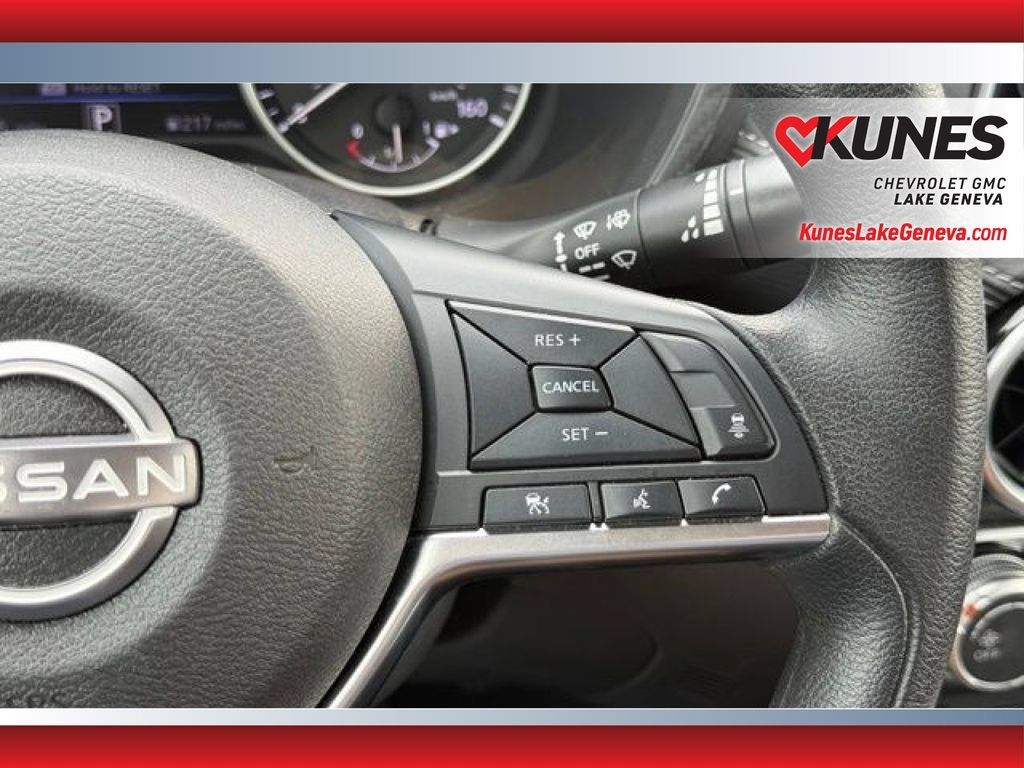 Used 2024 Nissan Sentra SV FWD image 29