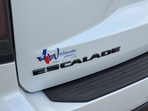 Used 2023 Cadillac Escalade Sport w/ LPO, ONYX Package AWD/4WD image 9