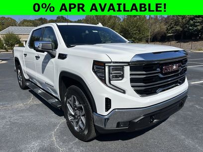 New 2026 GMC Sierra 1500 SLT w/ SLT Premium Package