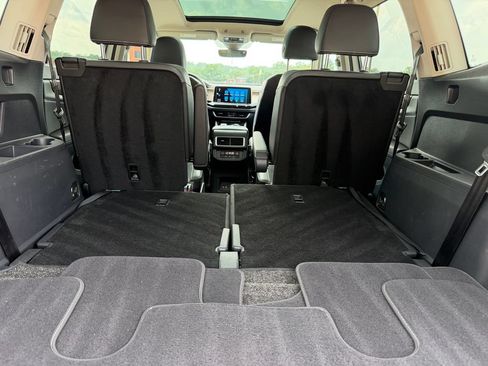 Certified 2024 Volkswagen Atlas SE w/ Panoramic Sunroof Package AWD/4WD image 27