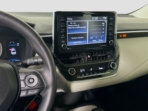 Used 2021 Toyota Corolla LE FWD image 18