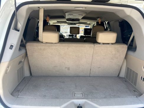 Used 2014 Nissan Armada SL w/ Moonroof Package AWD/4WD image 12