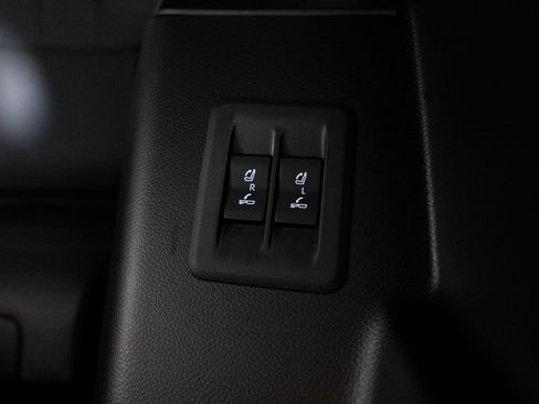 Used 2026 Lexus GX 550 w/ Accessory Package (2T) image 23