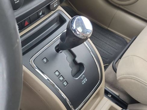 Used 2011 Jeep Compass Latitude w/ Sun/Sound Group AWD/4WD image 34