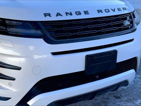 Used 2026 Land Rover Range Rover Evoque Dynamic SE image 29