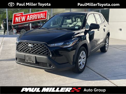 Used 2023 Toyota Corolla Cross L AWD/4WD image 1