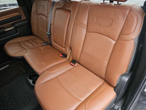 Used 2022 RAM 3500 Limited image 17