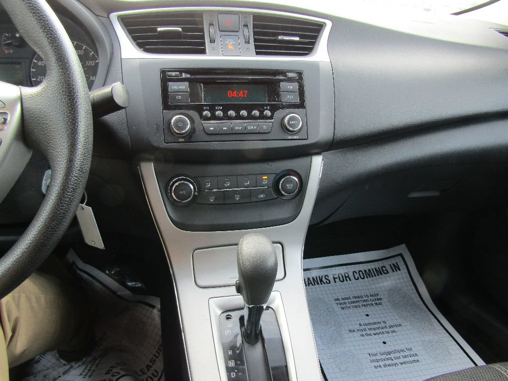 Used 2015 Nissan Sentra S FWD image 15