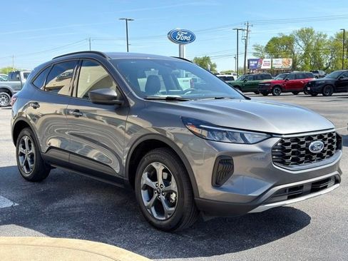 Certified 2025 Ford Escape ST-Line w/ Cold Weather Package AWD/4WD image 3