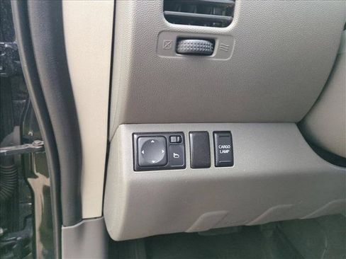 Used 2020 Nissan Frontier SV w/ Midnight Edition Floor Mats RWD image 13
