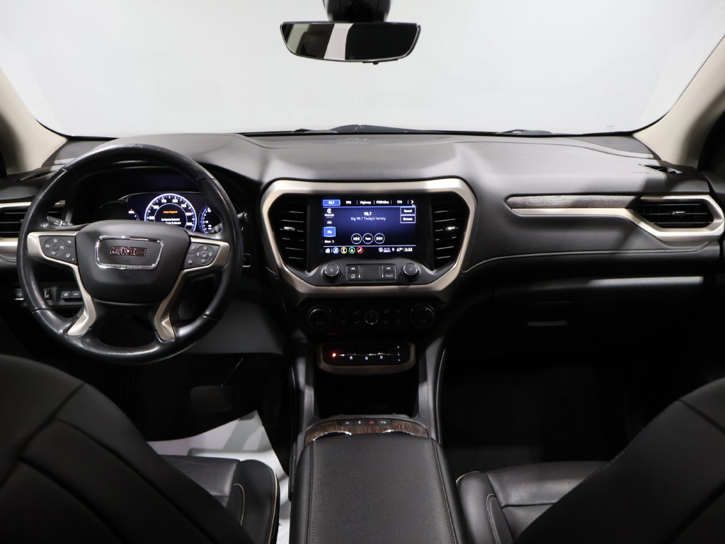 Used 2022 GMC Acadia Denali w/ Denali Ultimate Package AWD/4WD image 19