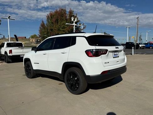 New 2025 Jeep Compass Latitude w/ Sun & Sound Group image 10