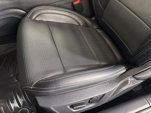 Used 2024 Ford Mustang Premium image 10