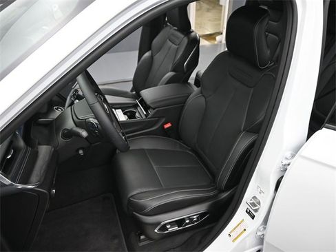 New 2025 Jeep Grand Cherokee Overland w/ Adv Protech Group III image 11