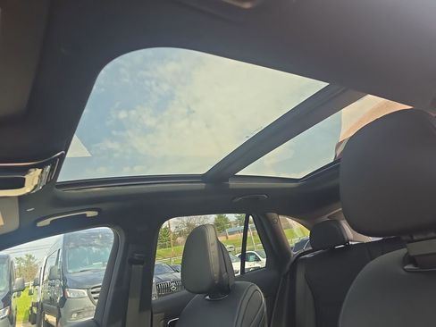 New 2026 Mercedes-Benz GLC 300 4MATIC image 21
