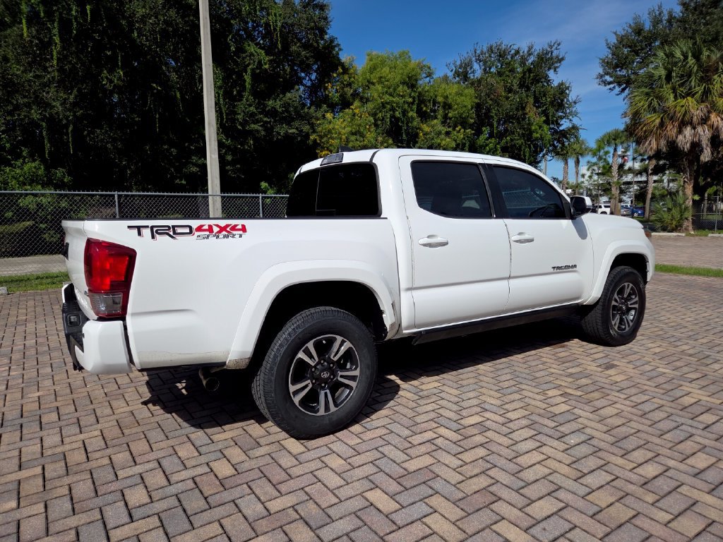 Certified 2017 Toyota Tacoma TRD Sport w/ Premium & Technology Package AWD/4WD image 11