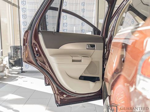 Used 2012 Lincoln MKX FWD image 33