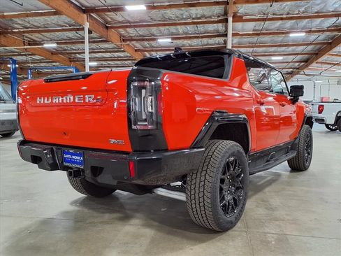 Used 2026 GMC Hummer EV 4x4 Crew Cab image 8