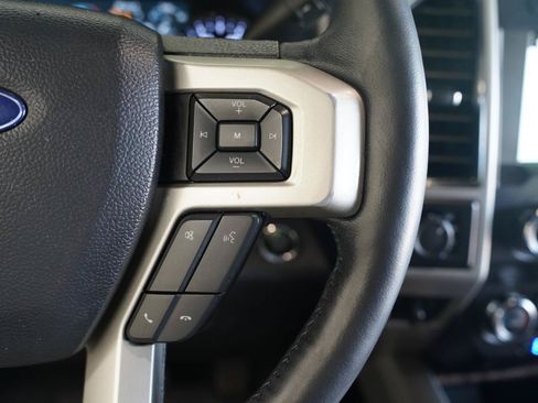 Used 2019 Ford F250 Lariat w/ Lariat Ultimate Package AWD/4WD image 16