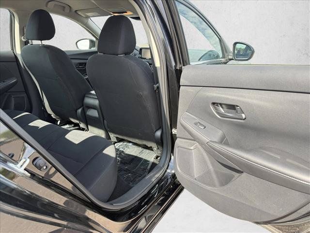 Used 2025 Nissan Sentra S FWD image 22