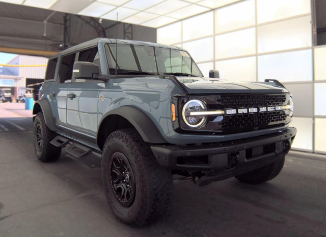 Used 2023 Ford Bronco Wildtrak AWD/4WD image 2