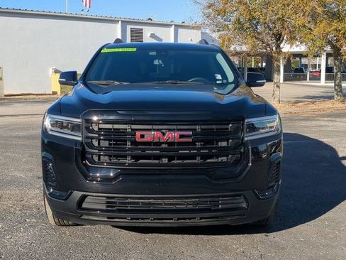 Used 2023 GMC Acadia SLE w/ Driver Convenience Package image 9