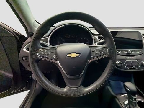 Used 2023 Chevrolet Malibu LS w/ Driver Confidence Package FWD image 9