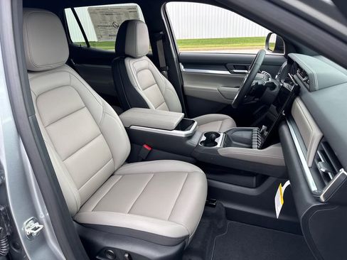 New 2026 GMC Terrain Elevation FWD image 10