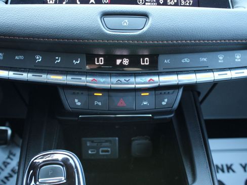 Used 2023 Cadillac XT4 Sport w/ Sun And Sound Package AWD/4WD image 36