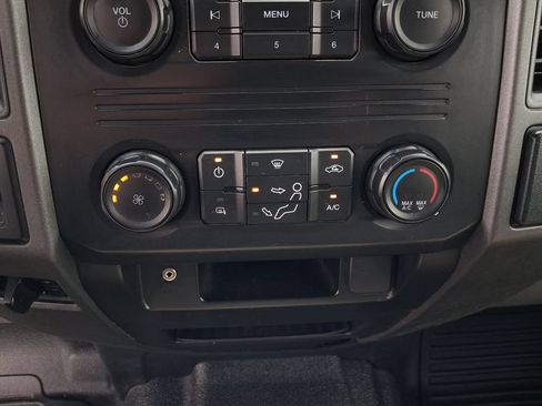 Used 2019 Ford F250 XL w/ Power Equipment Group AWD/4WD image 16