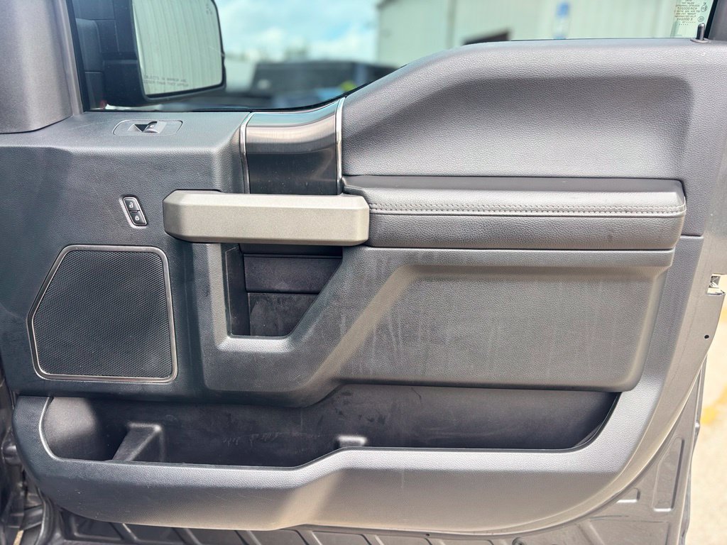 Used 2019 Ford F150 Raptor w/ Equipment Group 802A Luxury AWD/4WD image 16