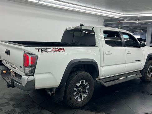 Used 2023 Toyota Tacoma TRD Off-Road image 4