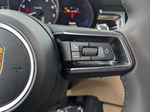 New 2026 Porsche Macan image 17