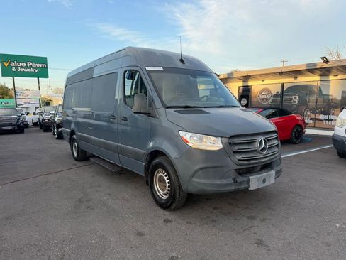 Used 2019 Mercedes-Benz Sprinter 170 image 12